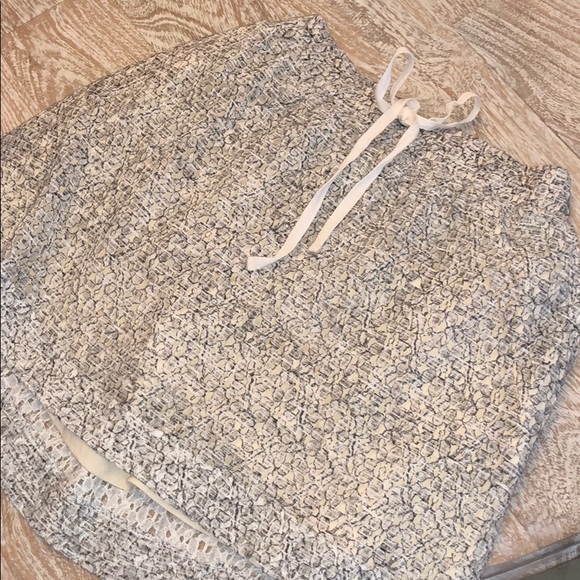 Lou & Grey lace mini skirt XS cream - Picture 2 of 2